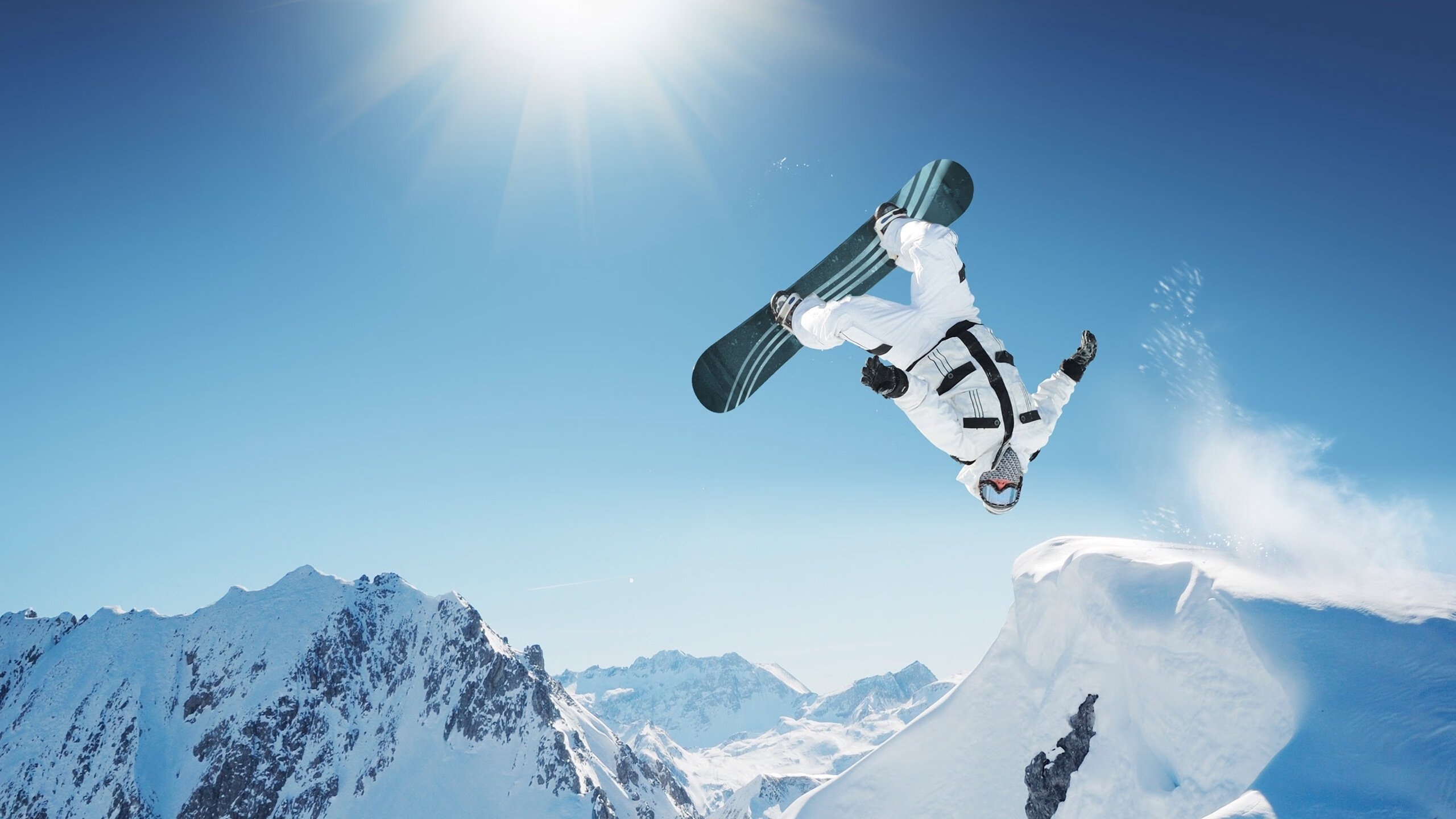 西甲：皇马在主场4-1大胜巴萨，积分榜掀起巨浪，皇马四连胜巴萨